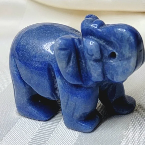 Blue Aventurine Elephant Carving - Picture 2 of 2